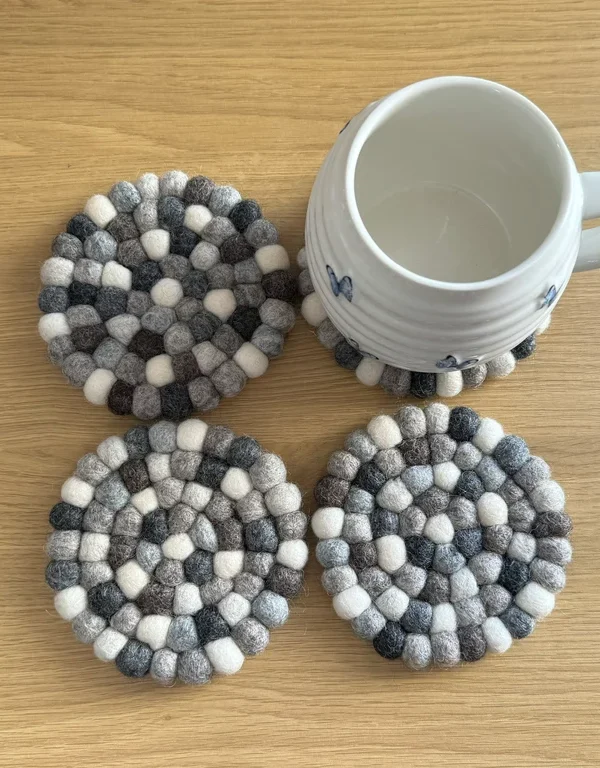 Natural Color Felt Ball Tea/Coffee Coaster