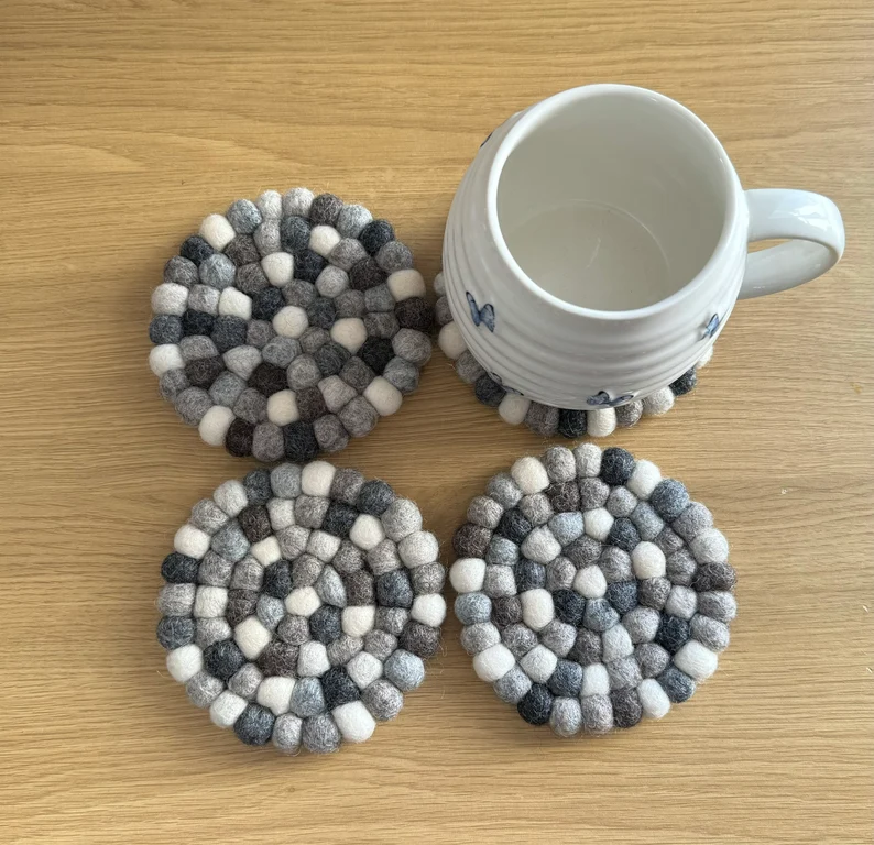Natural Color Felt Ball Tea/Coffee Coaster