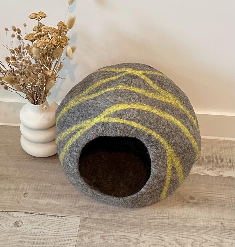 Felt Cat House 43cm