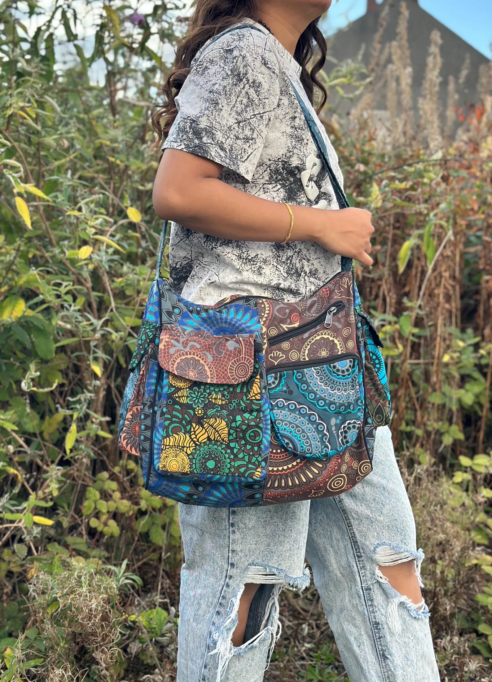 Boho Embroidered Cotton Crossbody Bag: Handmade Himalayan Messenger - Image 5
