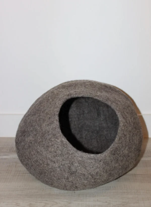 Handmade Wool Felt Cat Cave: Modern Pet House (42cm)