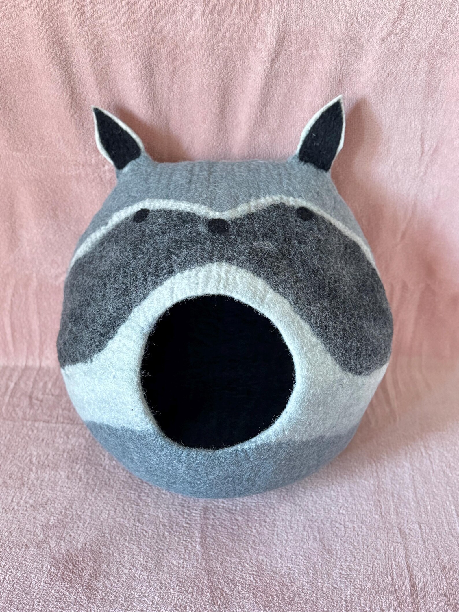 Fox Design Wool Felt Cat House: Handmade Kitten Cave Bed - Image 3