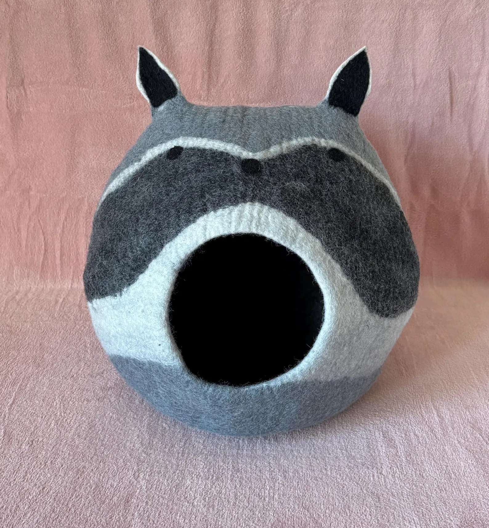 Fox Design Wool Felt Cat House: Handmade Kitten Cave Bed - Image 6