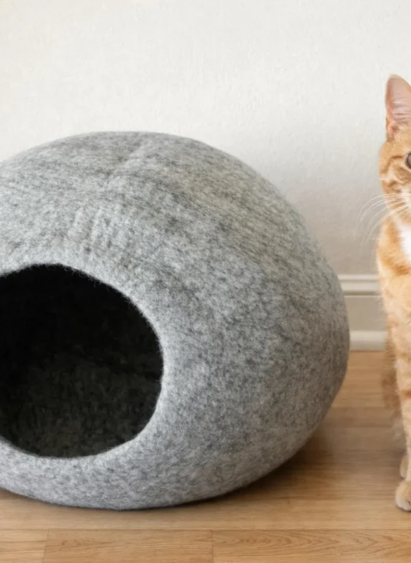 Handmade Wool Felt Cat Cave | Cozy Kitten Bed