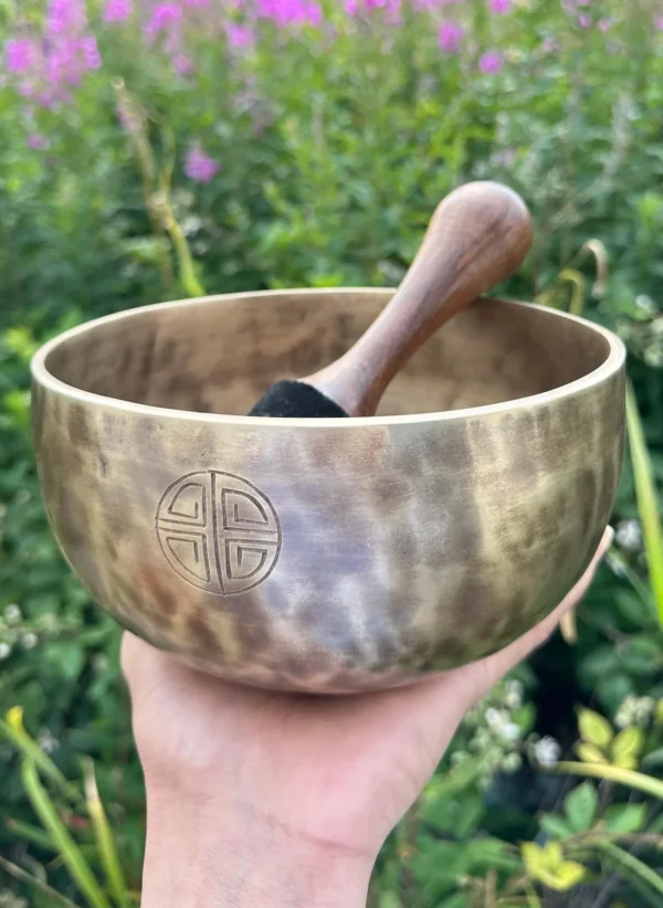 Full Moon Singing Bowl: Handcrafted Sound Healing Meditation